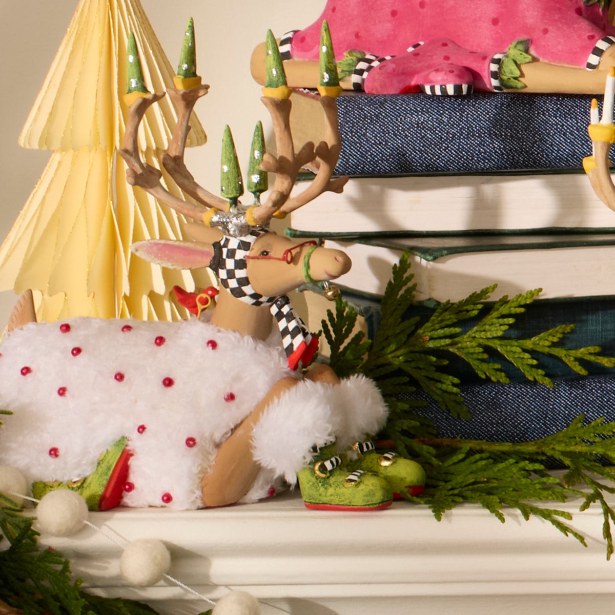 Patience Brewster Dash Away Sitting Blitzen Reindeer Figure - Image 4