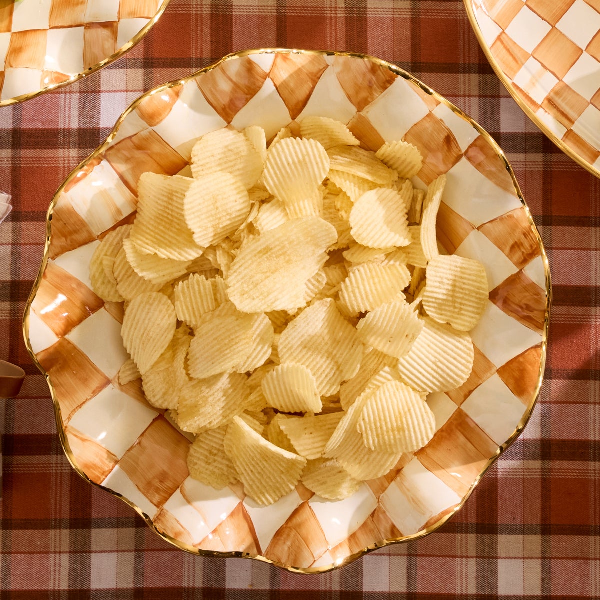 Ginger Check Medium Ceramic Fluted Serving Bowl - Image 2