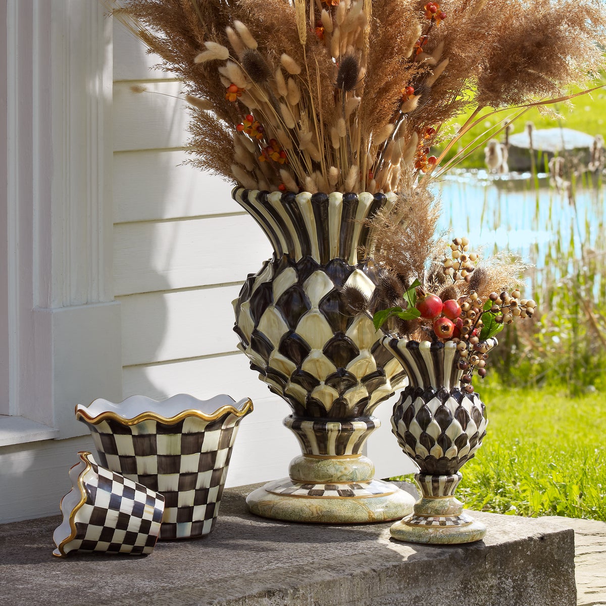Cheltenham Ceramic Thistle Urn - Image 3