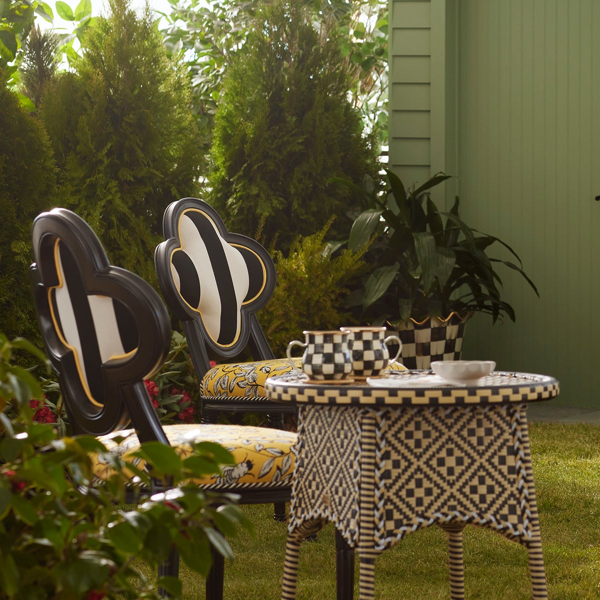Queen Bee Outdoor Dining Chair - Image 6
