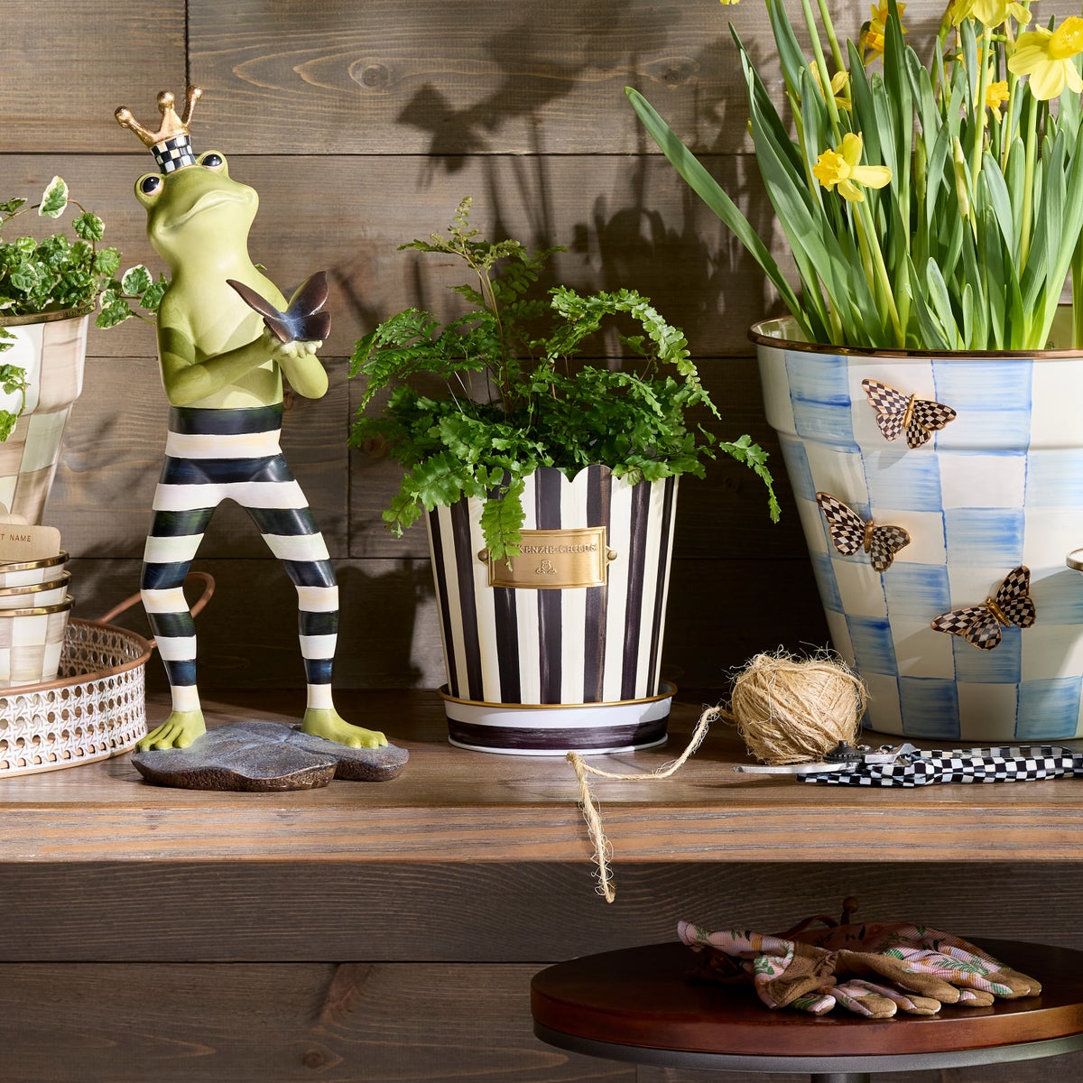 Courtly Stripe Pots & Saucers, Set of 3 - Image 4