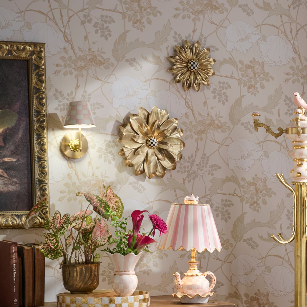 Courtly Golden Large Wallflower - Image 5