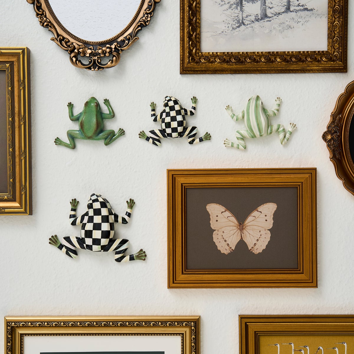 Courtly Frog Wall Decor Trio - Image 2