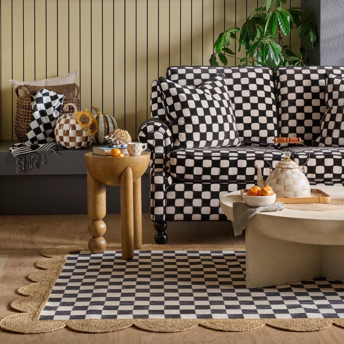 Black Check with Jute Scallops 1'11.25" x 3'8.5" Rug - Image 2