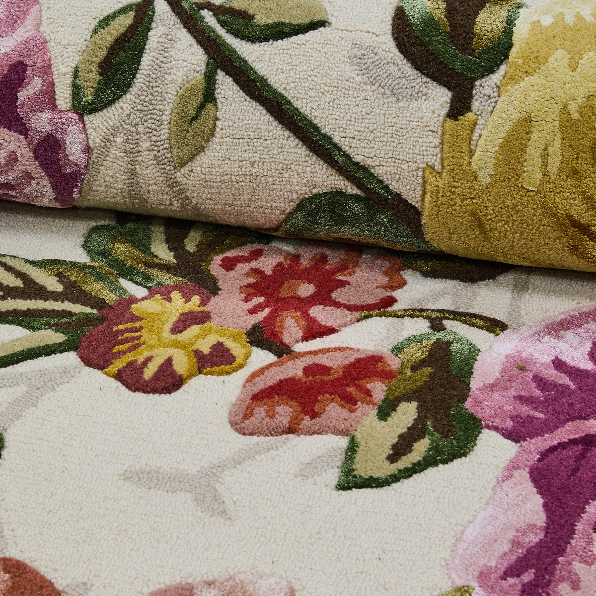Golden Peonies 6' Octagon Rug - Image 3