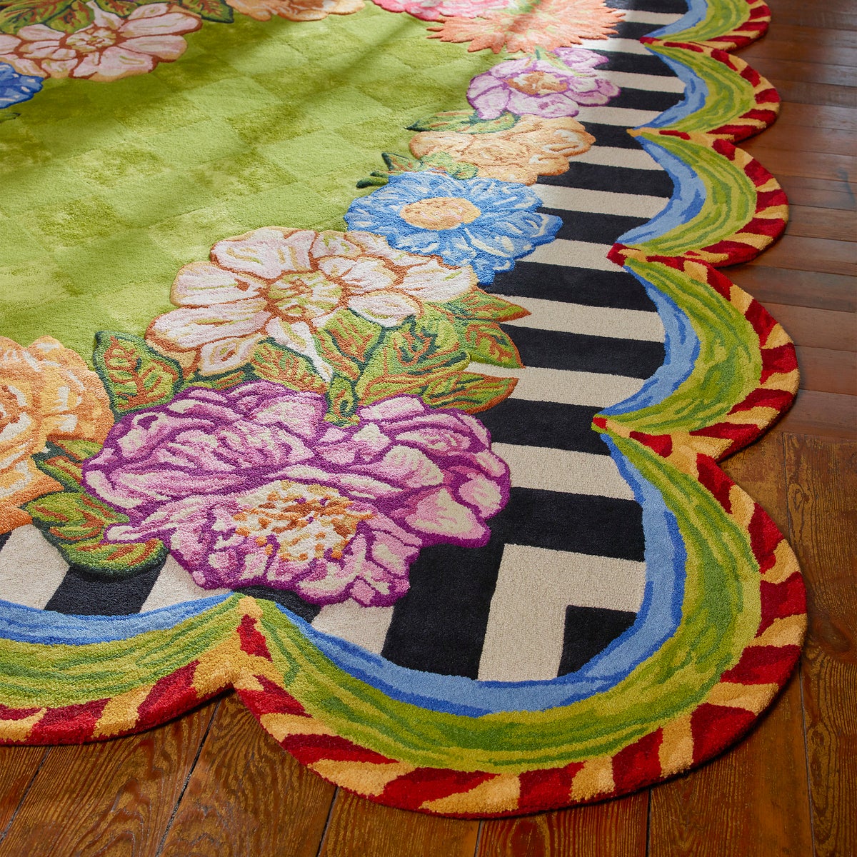 Cutting Garden 6'5" x 8' Rug - Image 2