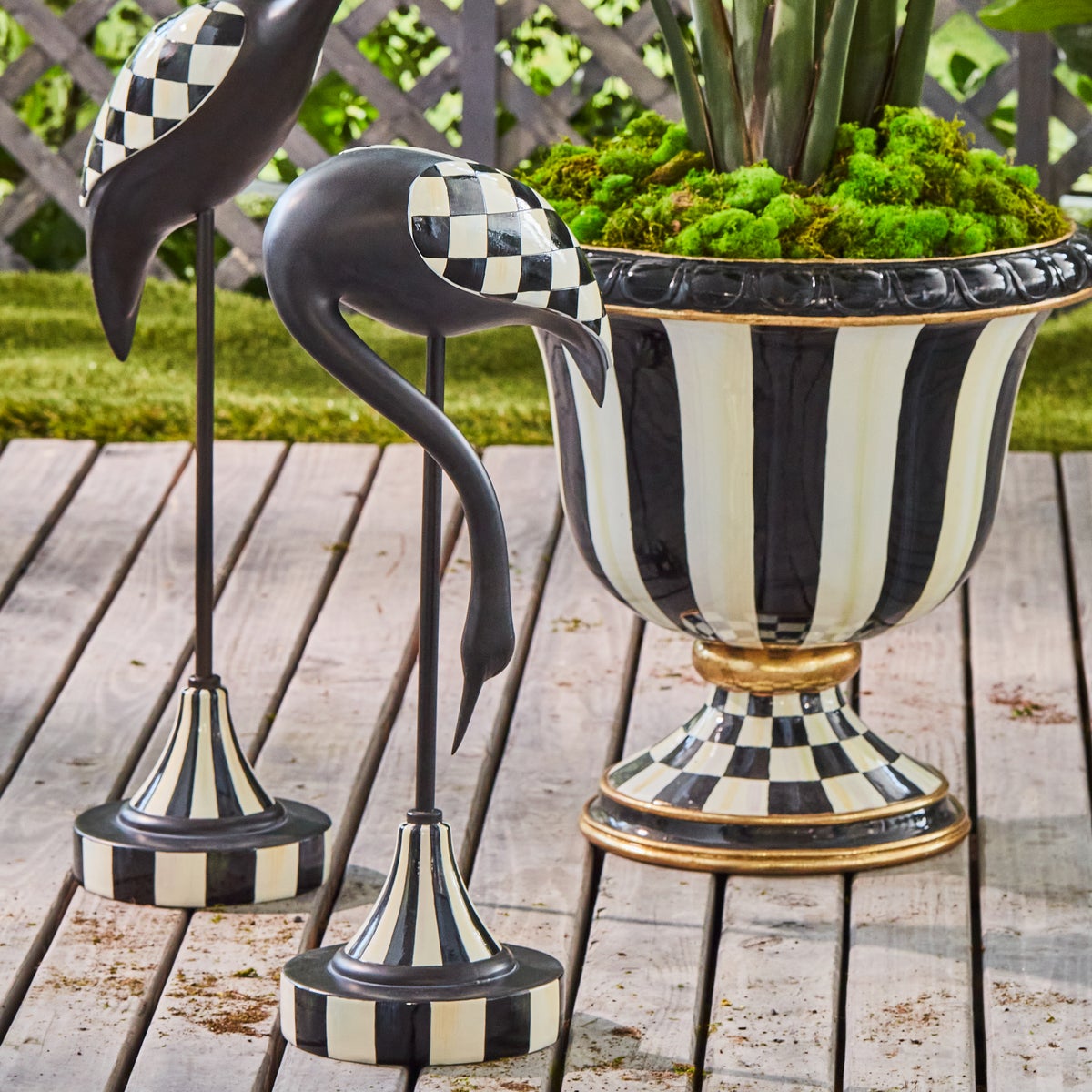 Courtly Stripe Urn - Image 2