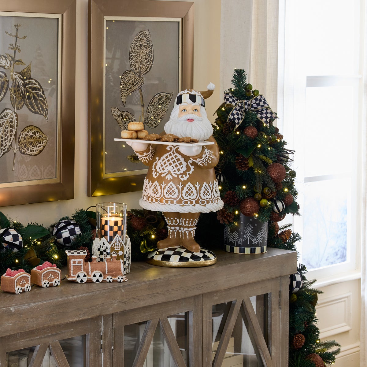 Gingerbread Santa Butler - Image 4