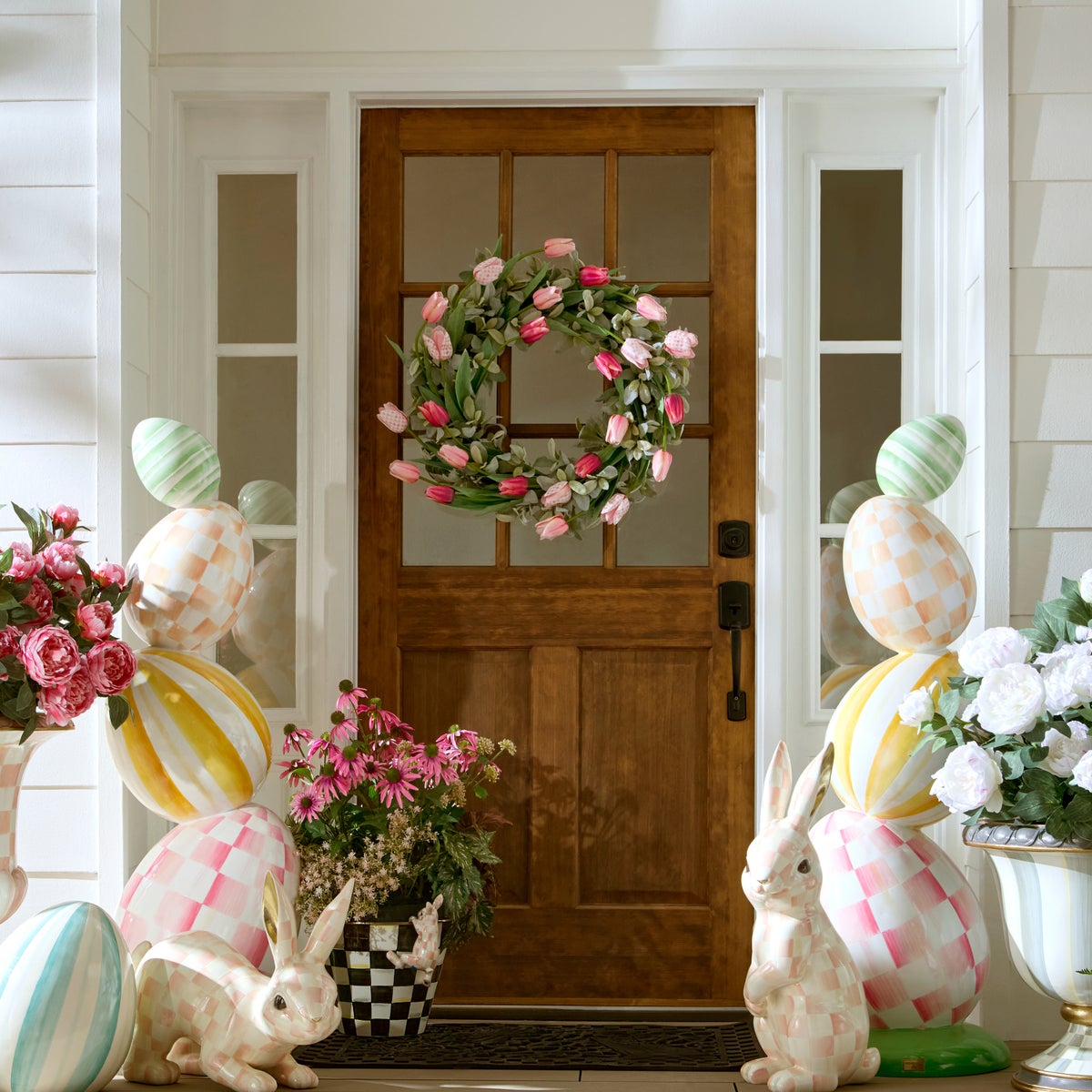 Rosy Check Tulip 28" Wreath - Image 3