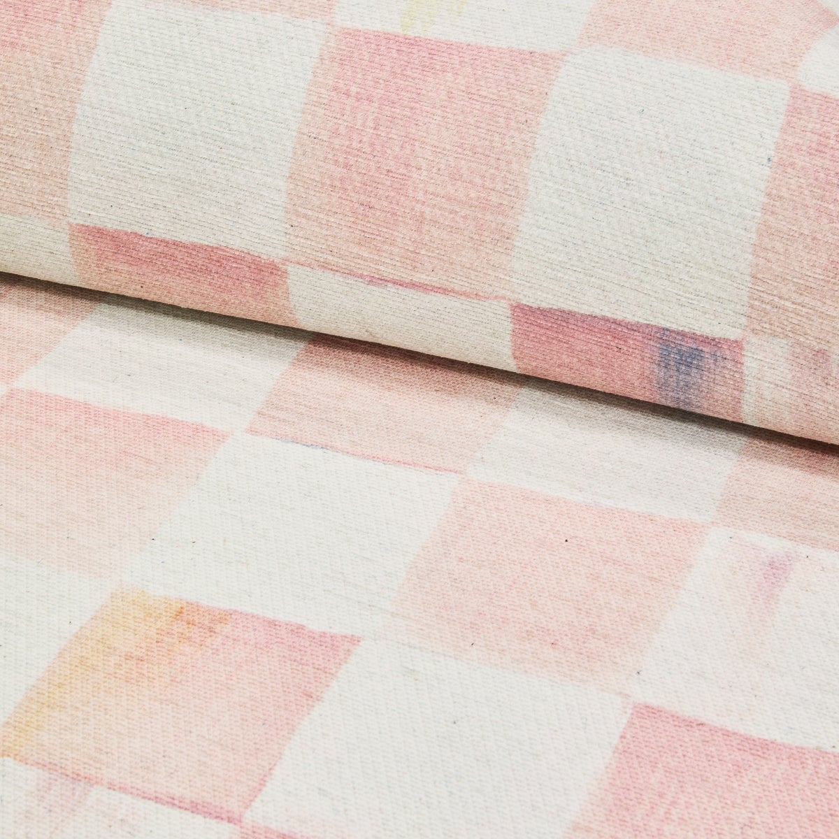 Rosy Checkered 8' x 10' Washable Rug - Image 4