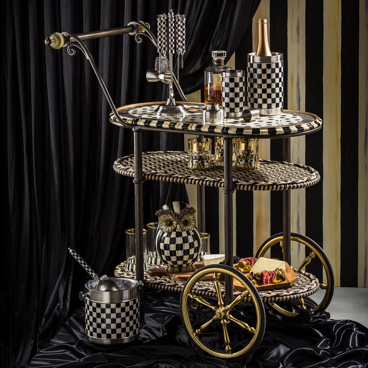 Courtly Stripe Wallpaper - Image 6