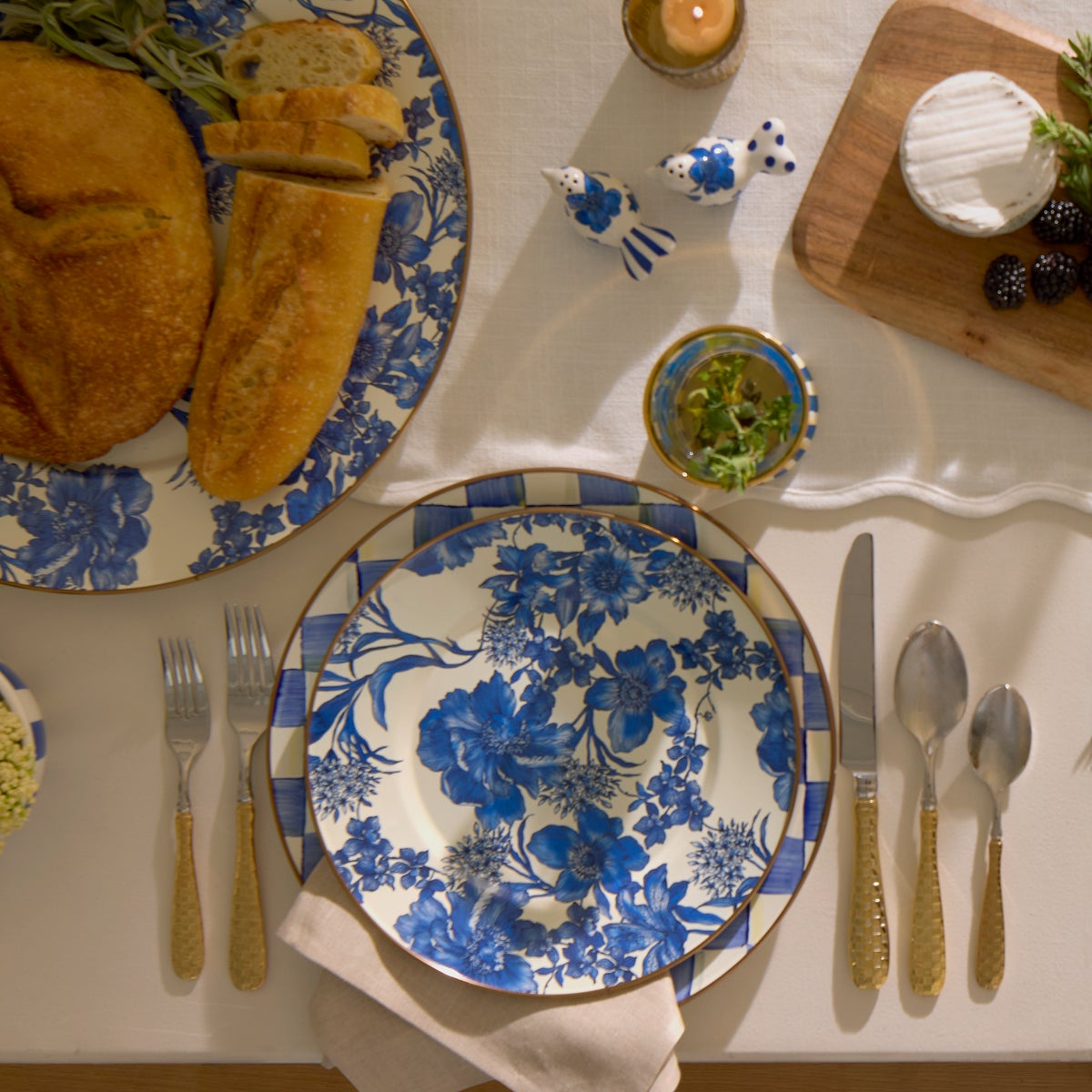 Gold Check Flatware 5-Piece Place Setting - Image 5