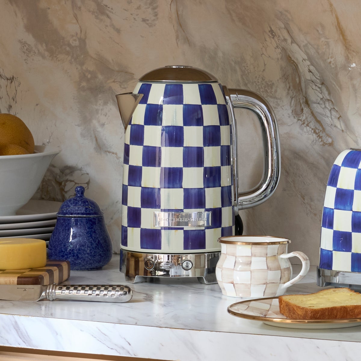 Royal Check Electric Kettle - Image 2