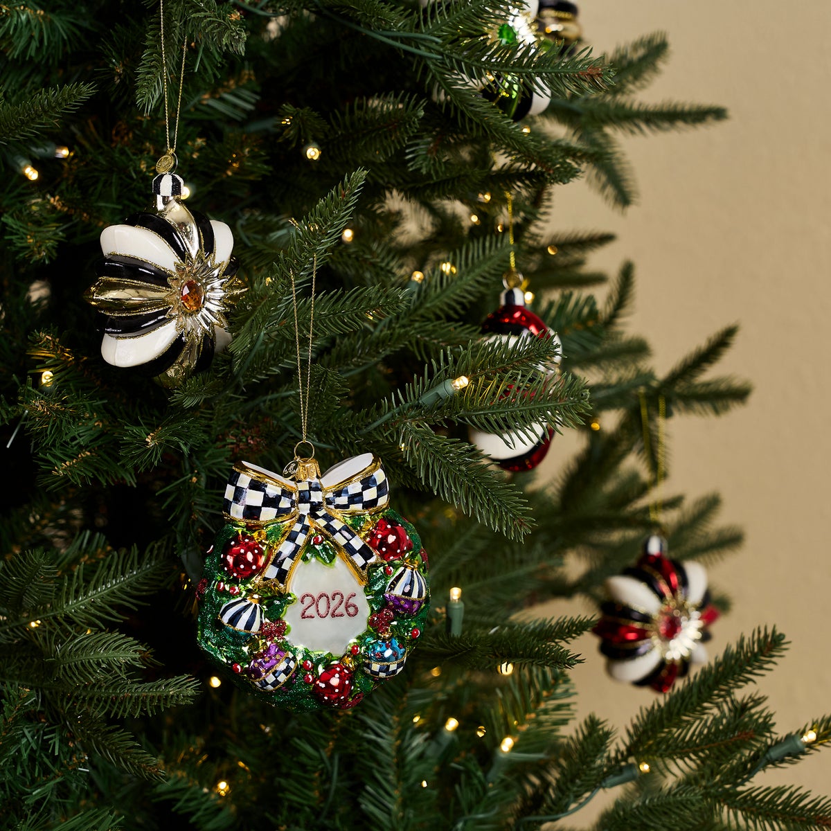 2026 Santa Wreath Glass Ornament - Image 5