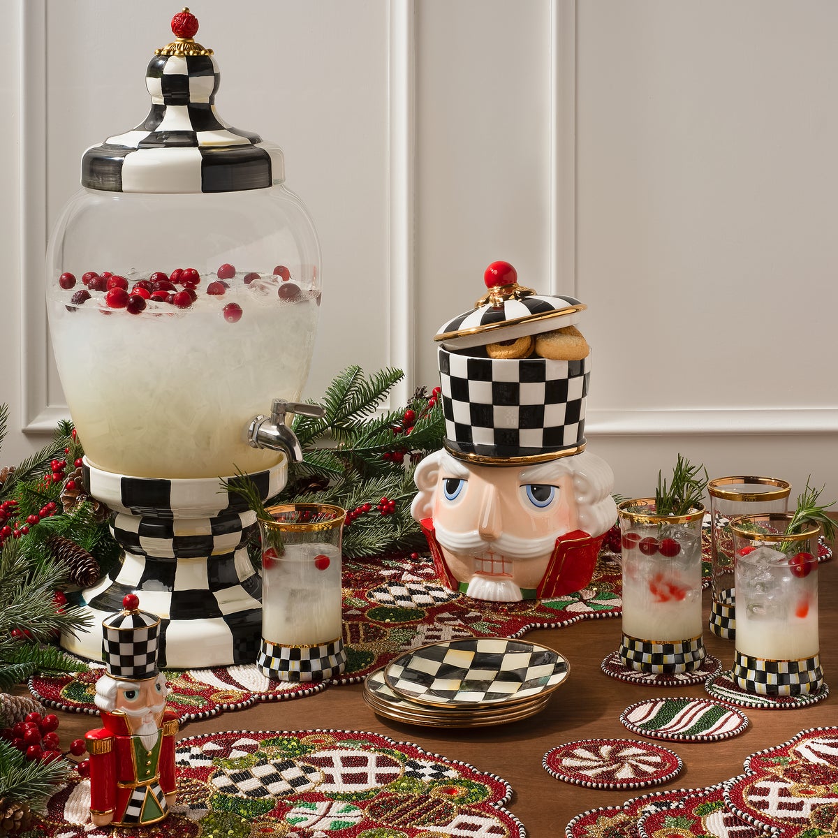 Courtly Check Beverage Hostess - Image 8