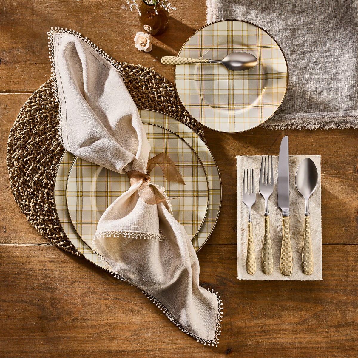 Tartan Latte Charger/Plate - Image 6