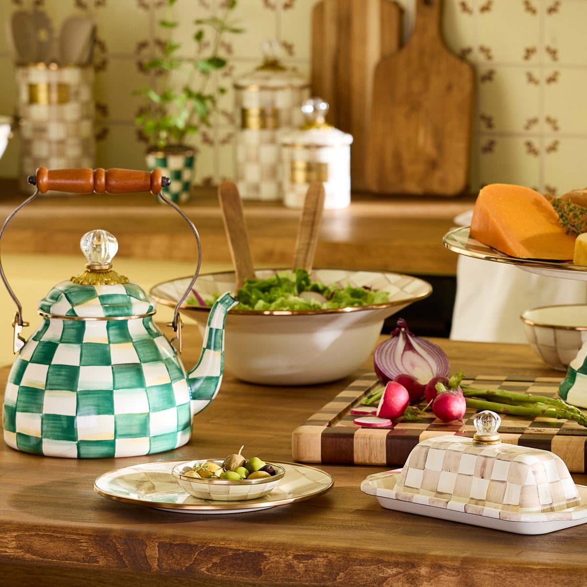 Mocha Check Salad Serving Set - Image 4