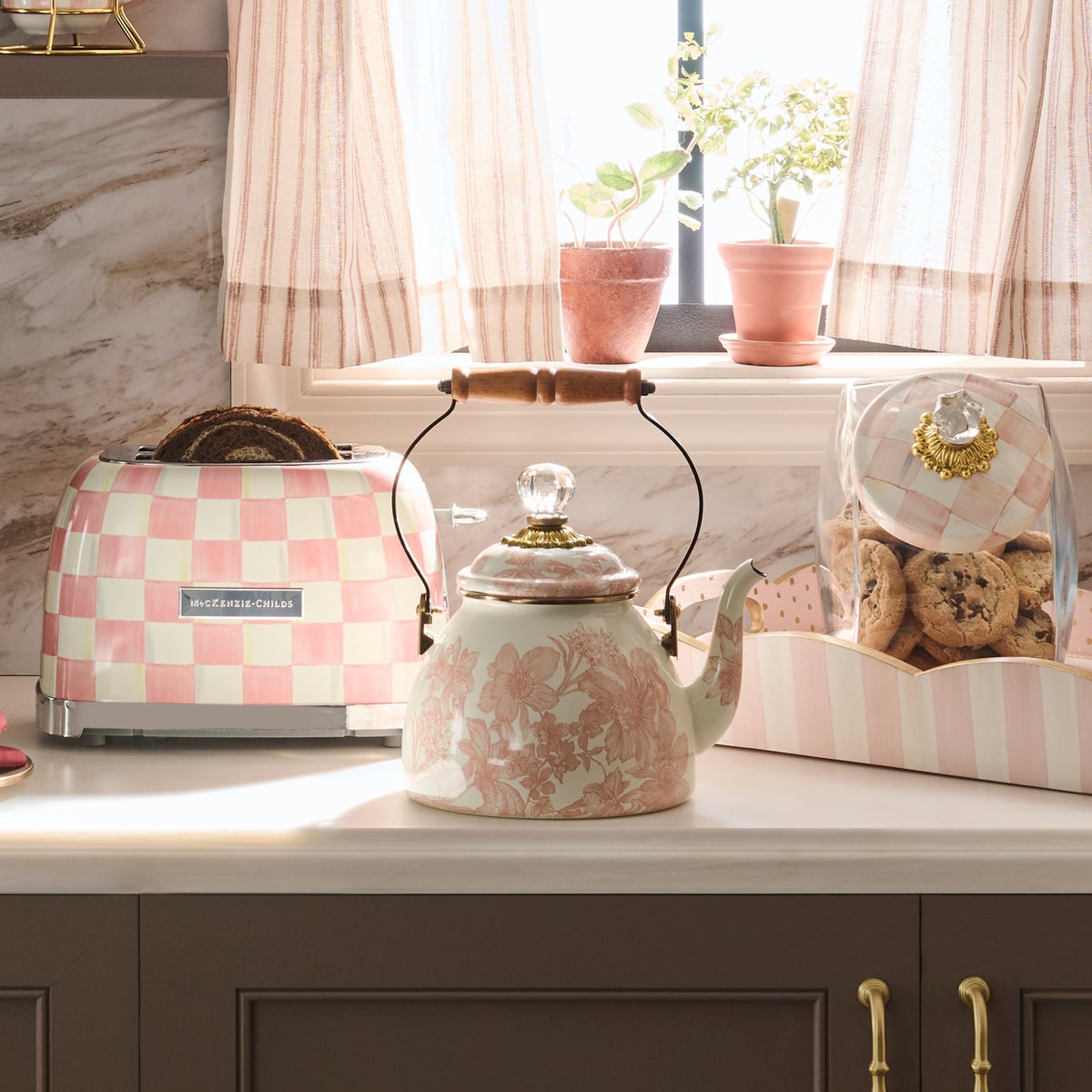 Rosy English Garden 2 Quart Tea Kettle - Image 3