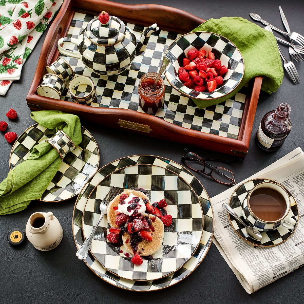 Courtly Check 4 Cup Teapot - Image 2