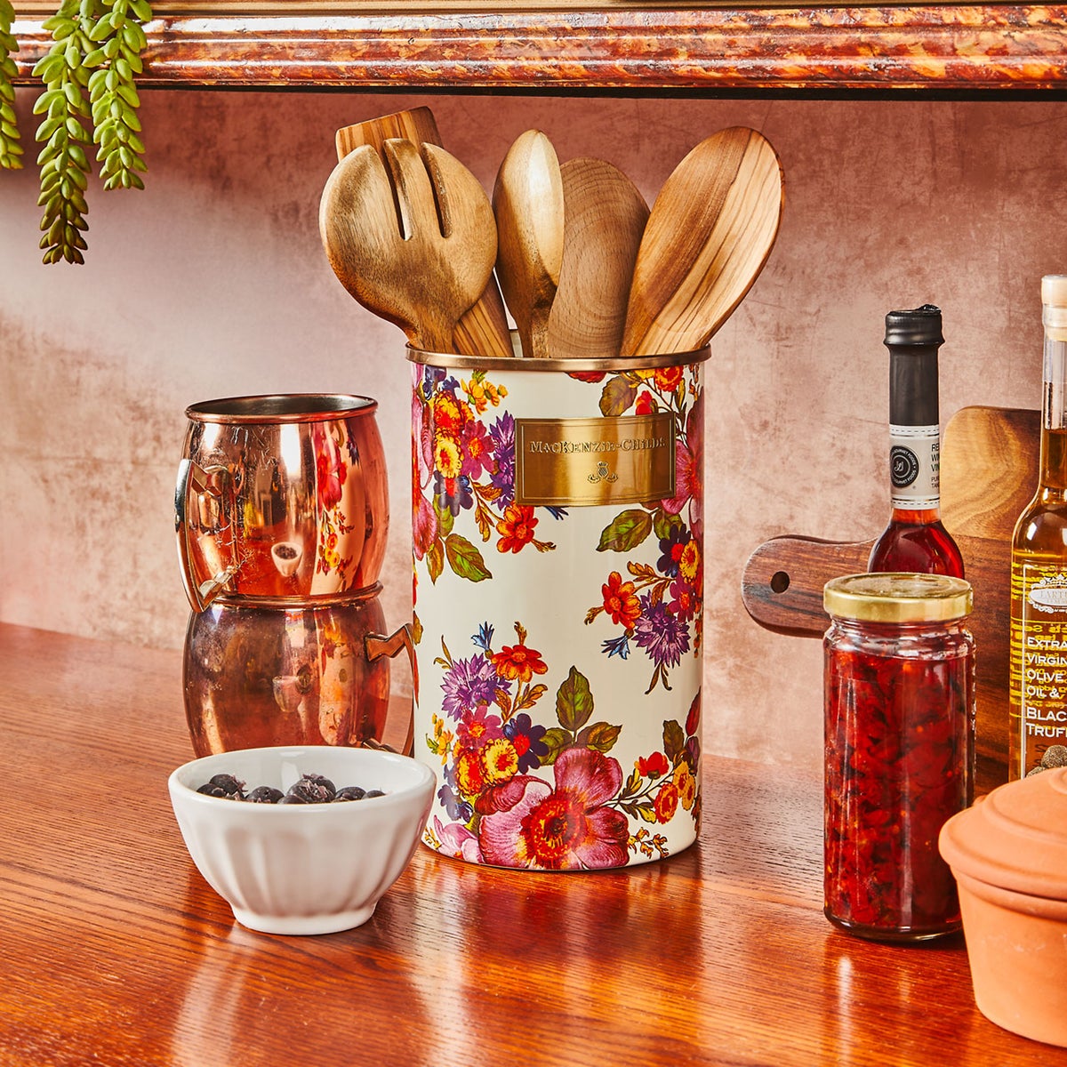 White Flower Market Utensil Holder - Image 3