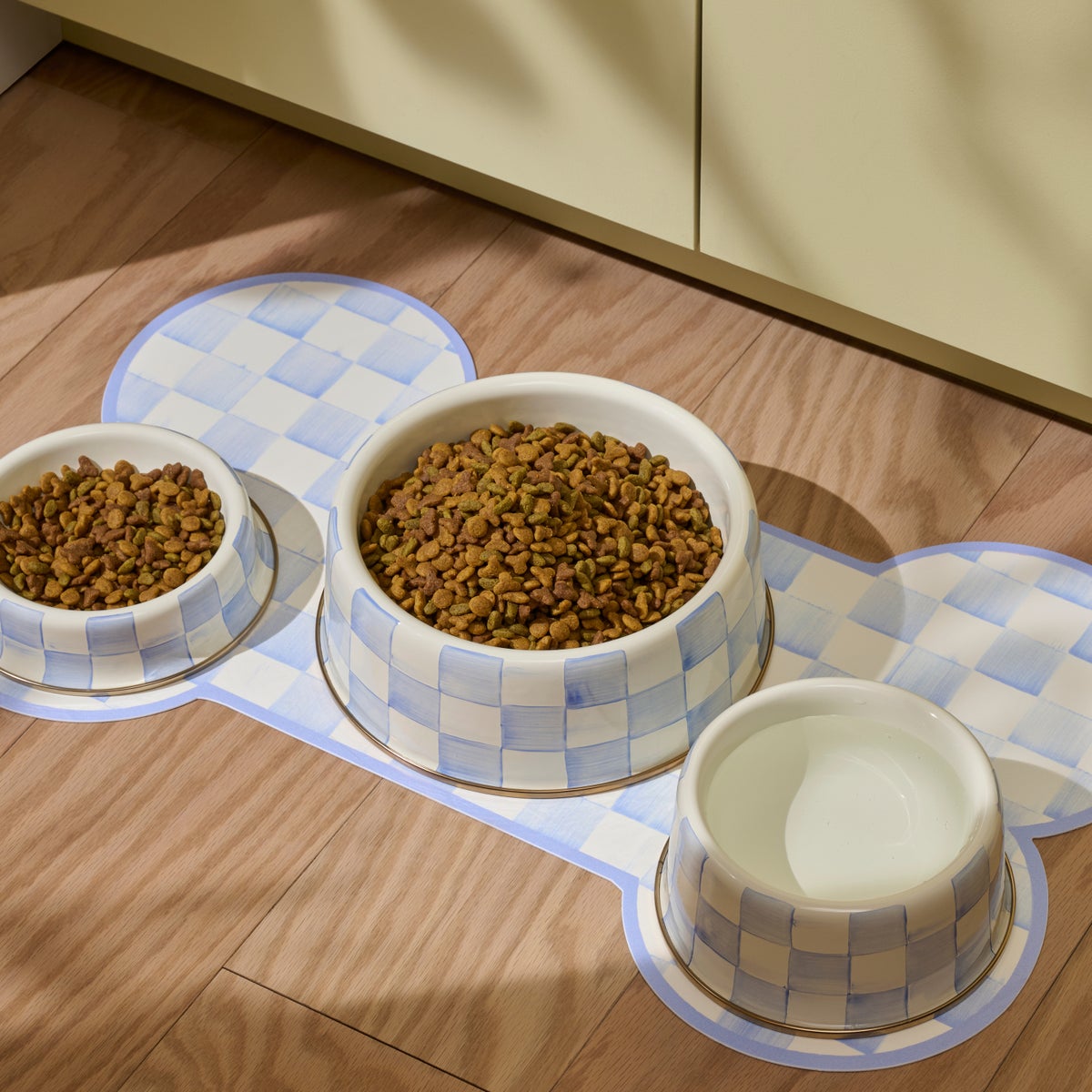 Sky Check Large Pet Dish - Image 4